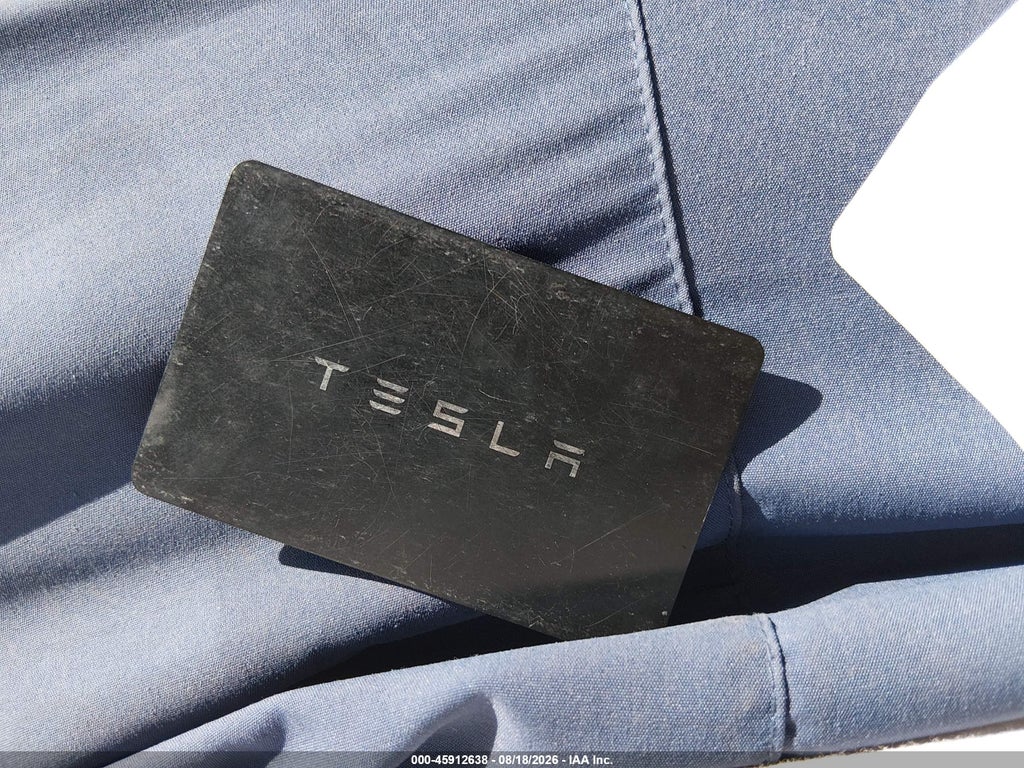 2021 Tesla Model 3 Standard Range Plus Rear-Wheel Drive photo 11