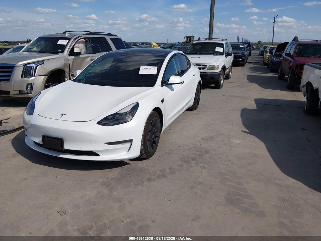 2021 Tesla Model 3 Standard Range Plus Rear-Wheel Drive photo 2