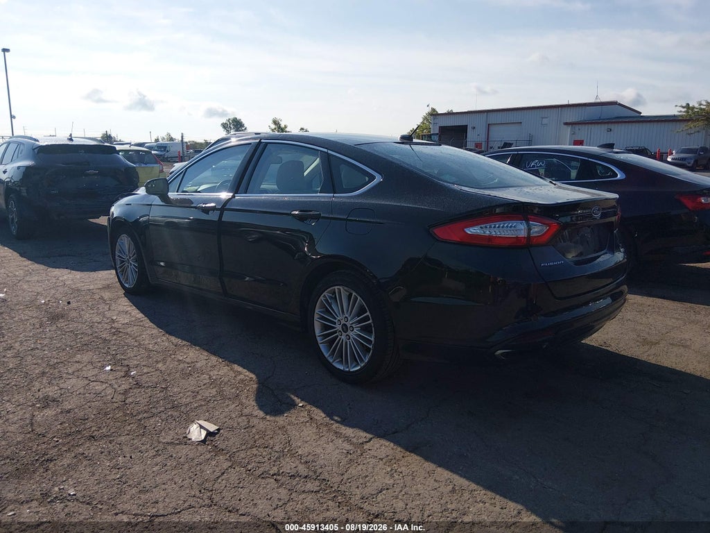 2016 Ford Fusion SE photo 3