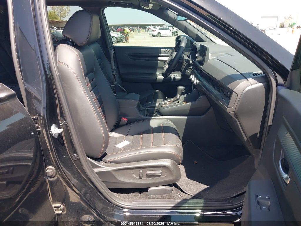 2025 Honda CR-V Hybrid Sport-L photo 5