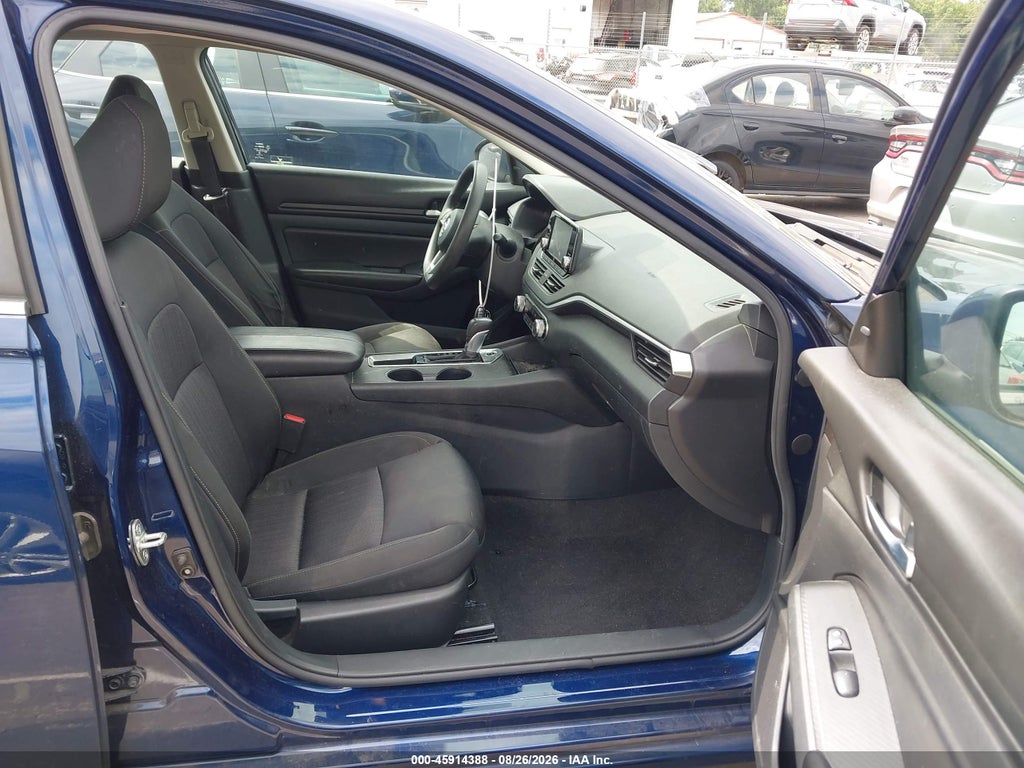 2021 Nissan Altima S FWD photo 5