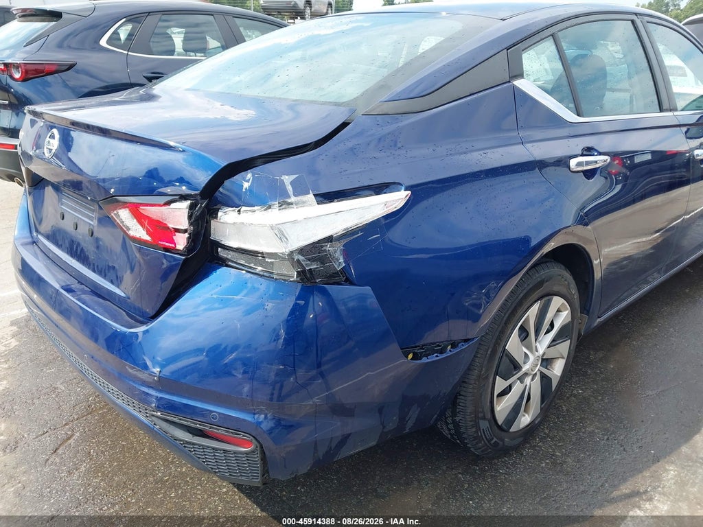 2021 Nissan Altima S FWD photo 6
