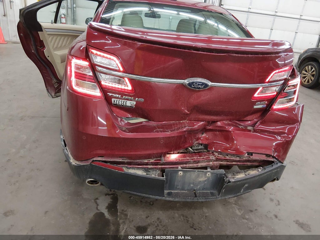 2015 Ford Taurus SEL photo 6