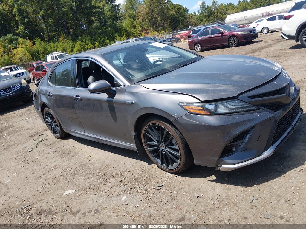 TOYOTA CAMRY 2021