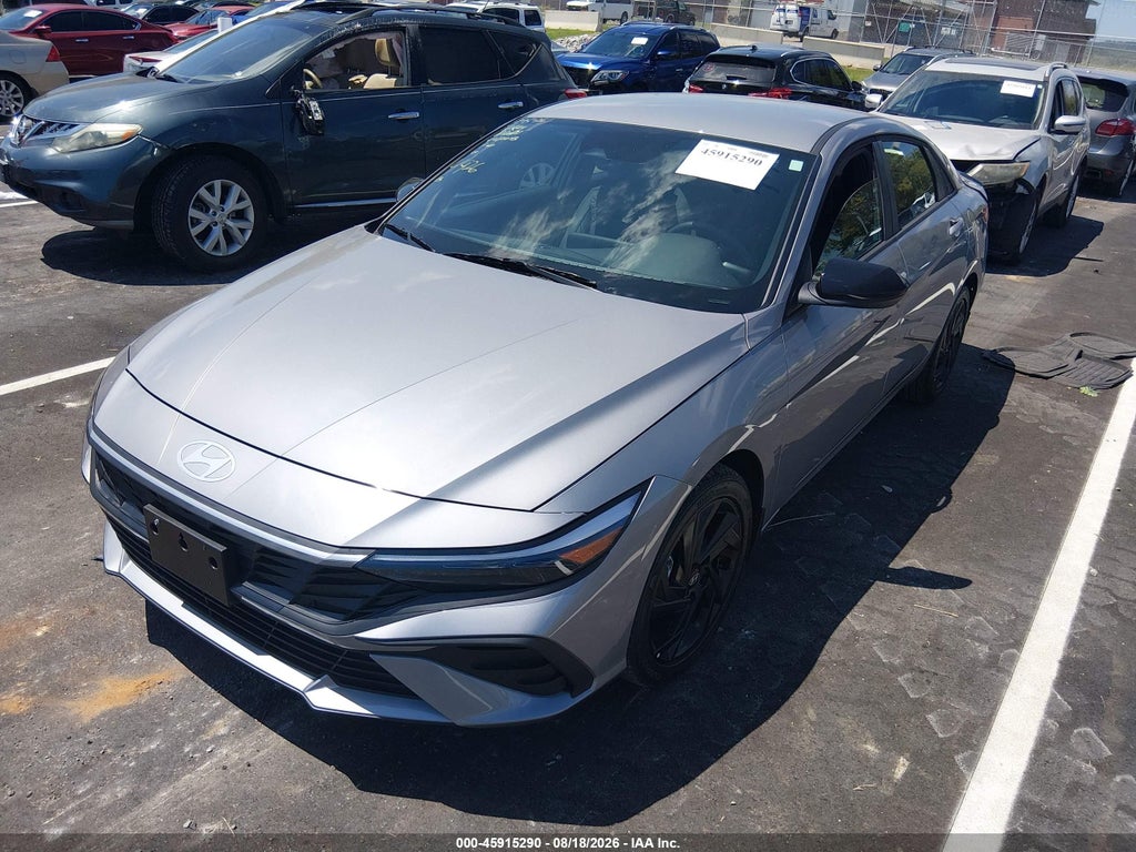 2026 Hyundai Elantra SEL Sport photo 2