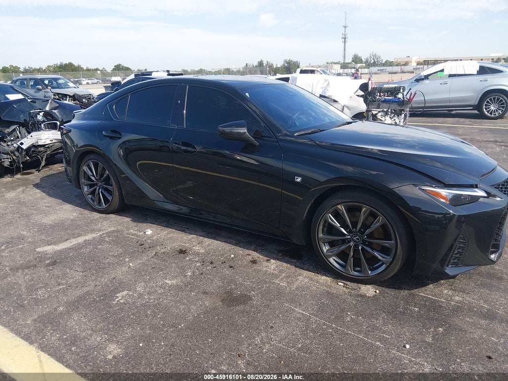 LEXUS IS 350 2025