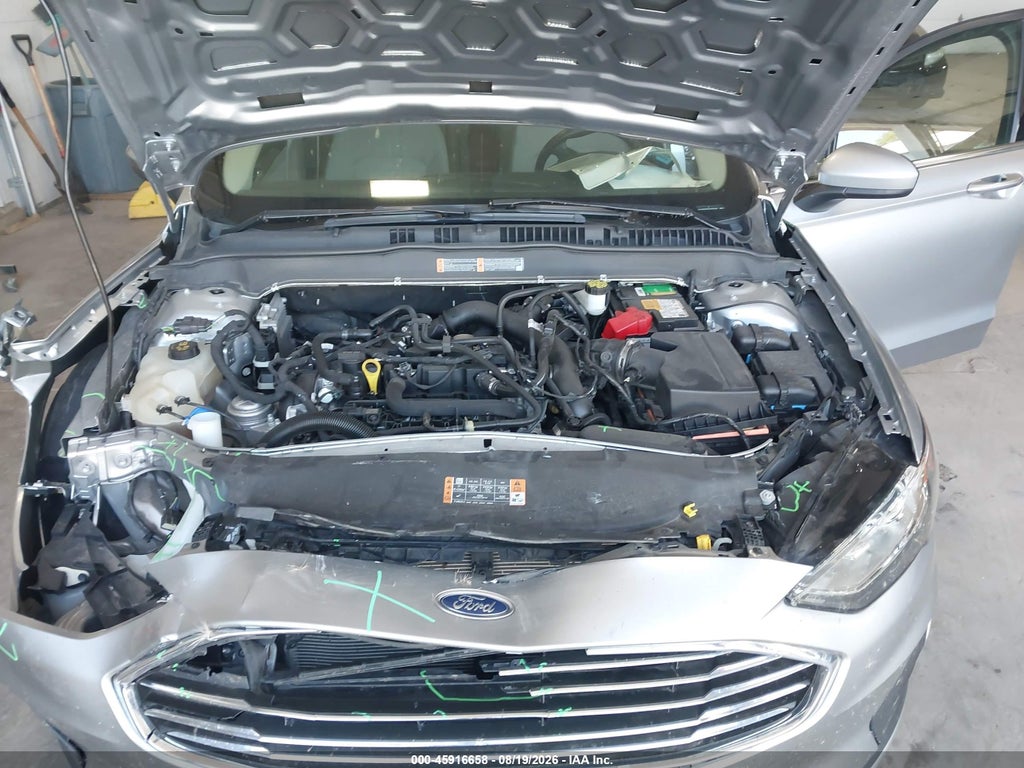 2020 Ford Fusion SE photo 10