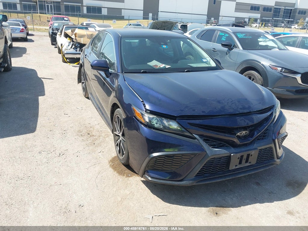TOYOTA CAMRY 2021