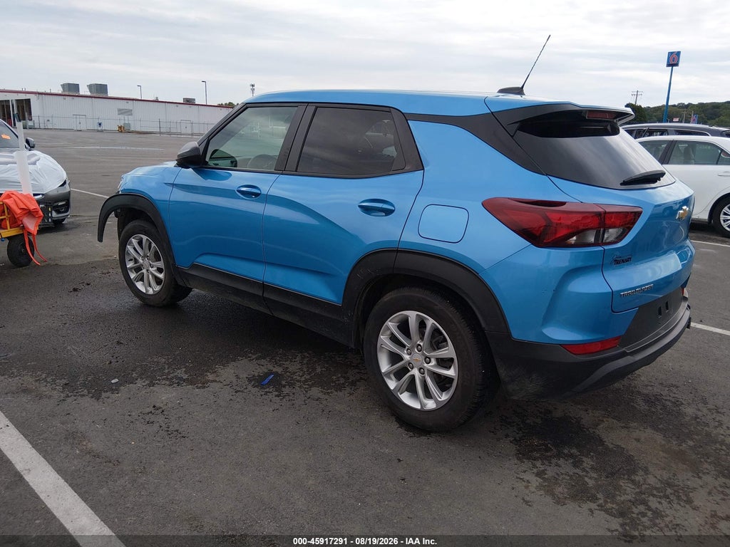 2025 Chevrolet Trailblazer FWD LS photo 3