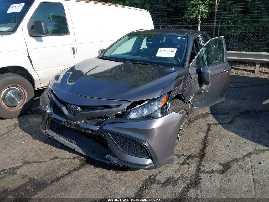 2023 Toyota Camry SE photo 6