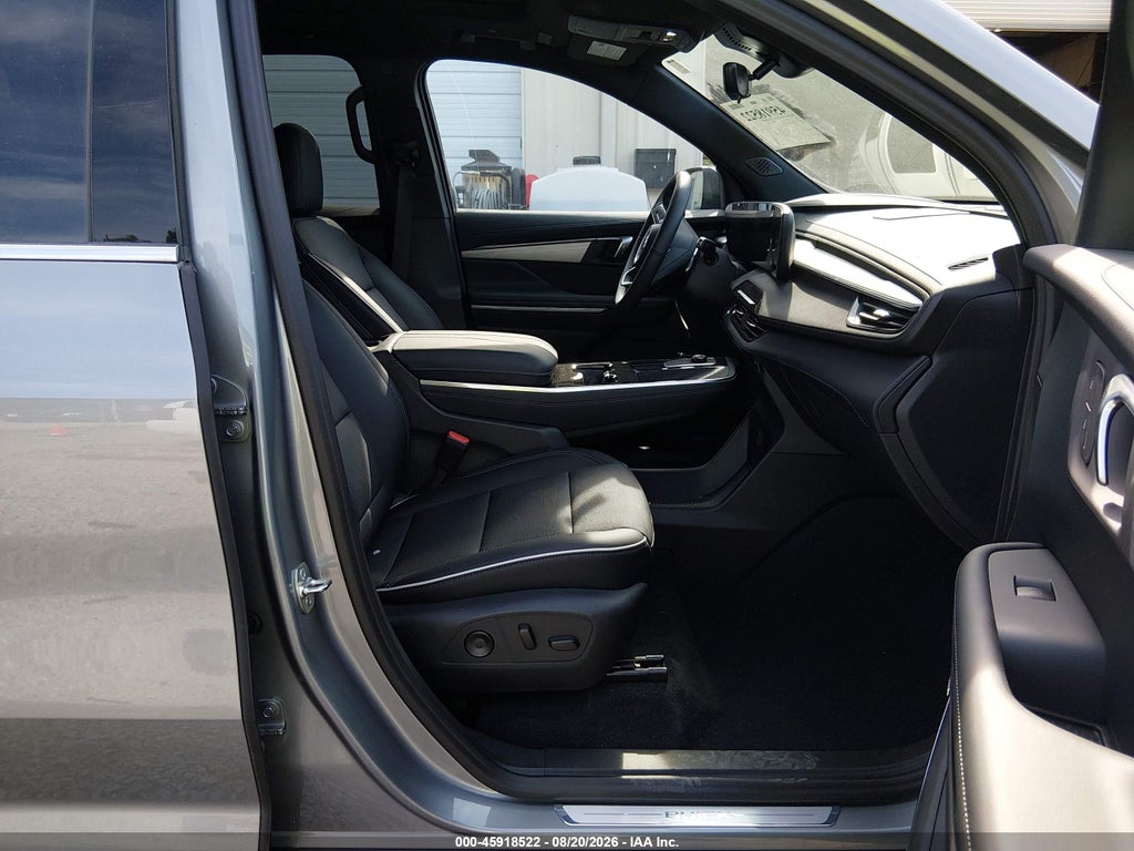 2026 Buick Enclave photo 5