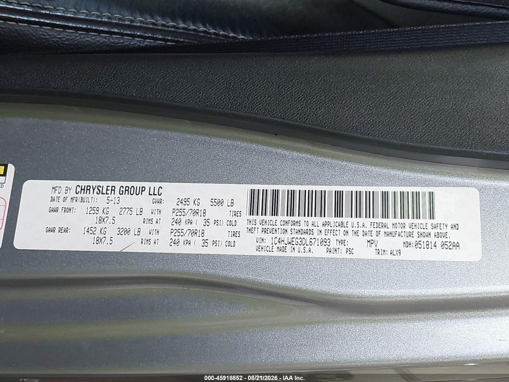 2013 Jeep Wrangler Unlimited Sahara photo 9