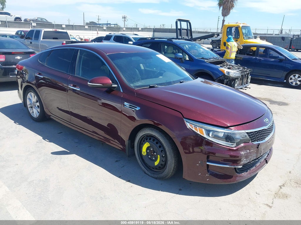2018 KIA OPTIMA 5XXGU4L30JG212008