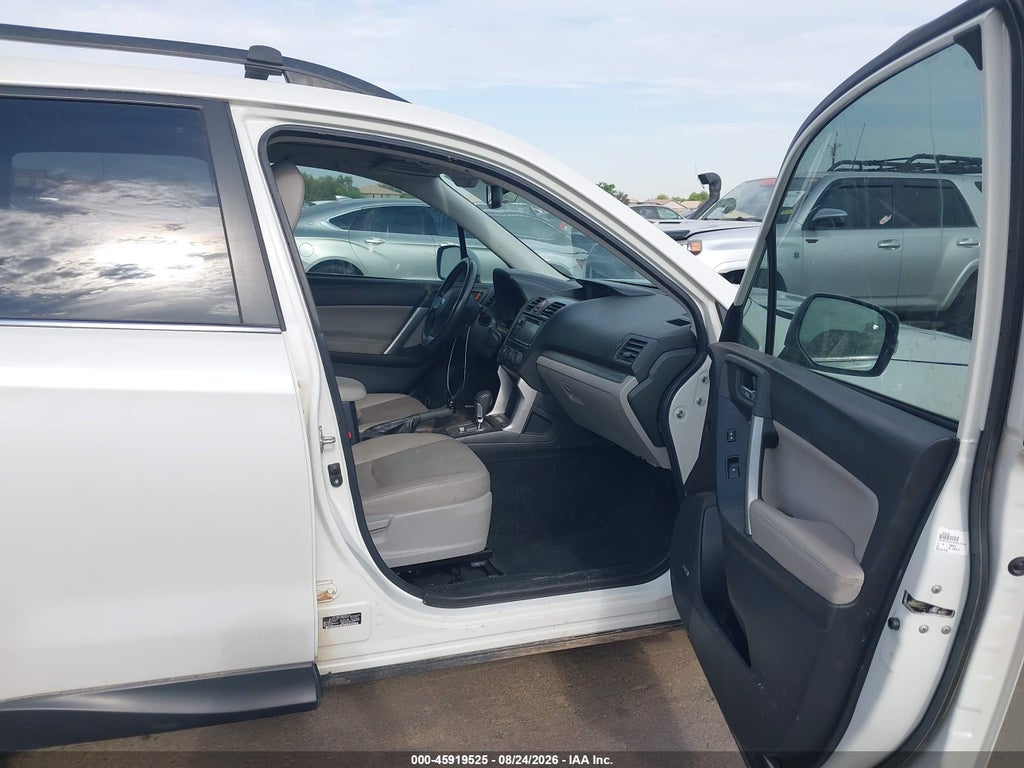2014 Subaru Forester 2.5I Touring photo 5