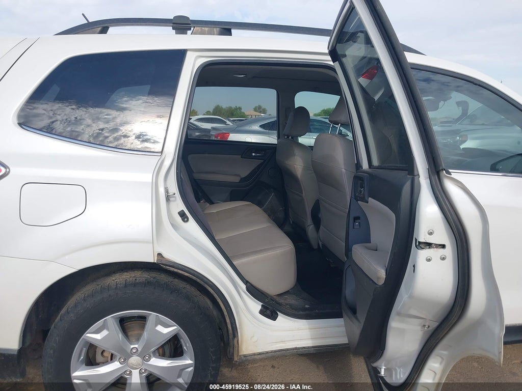 2014 Subaru Forester 2.5I Touring photo 8