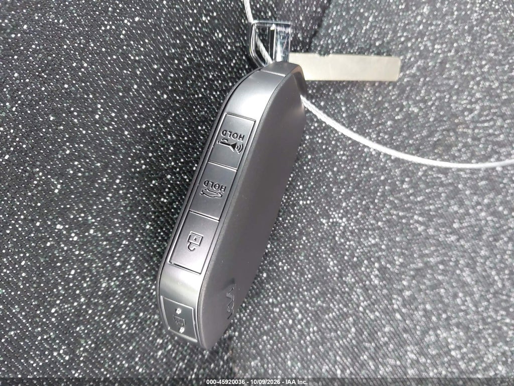2025 Kia K4 GT-Line photo 11