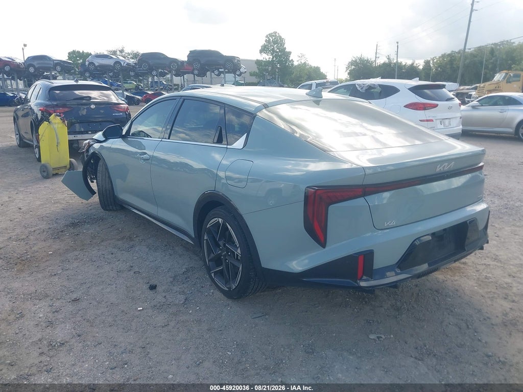 2025 Kia K4 GT-Line photo 3
