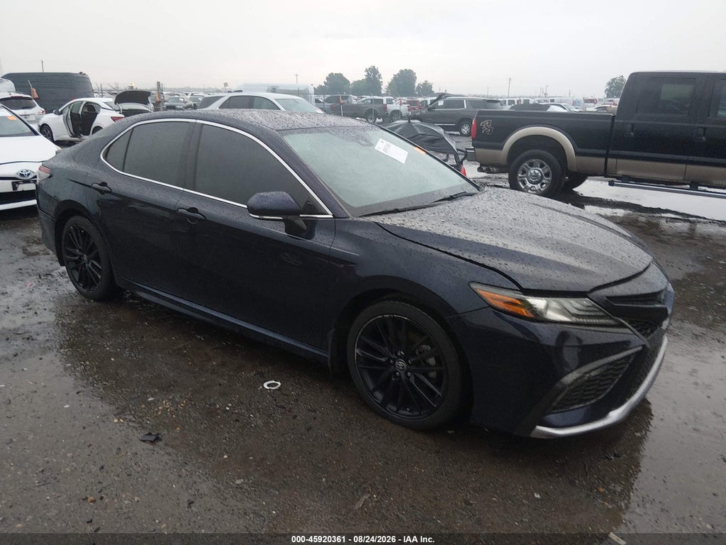 TOYOTA CAMRY 2022