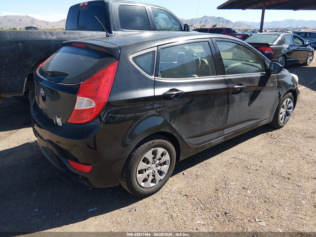 2016 Hyundai Accent SE photo 4