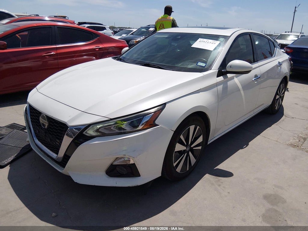 2019 Nissan Altima 2.5 SV photo 2