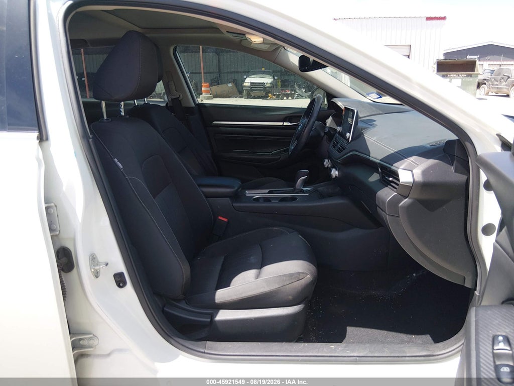 2019 Nissan Altima 2.5 SV photo 5