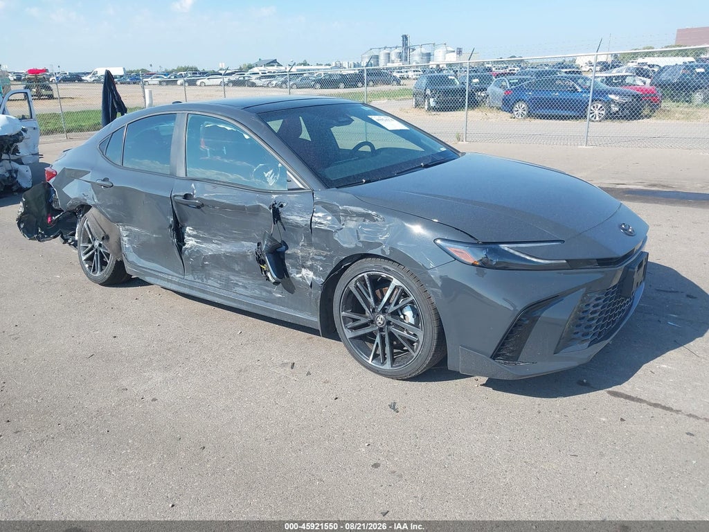 TOYOTA CAMRY 2026
