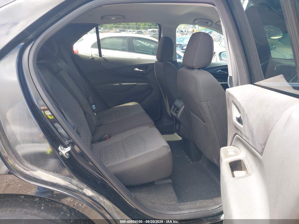 2024 Chevrolet Equinox AWD LT photo 8
