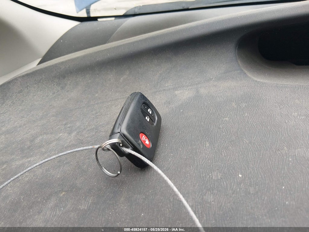 2010 Toyota Prius II photo 11