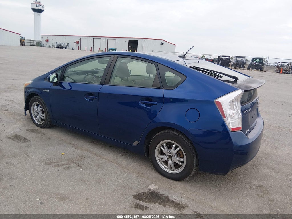 2010 Toyota Prius II photo 3