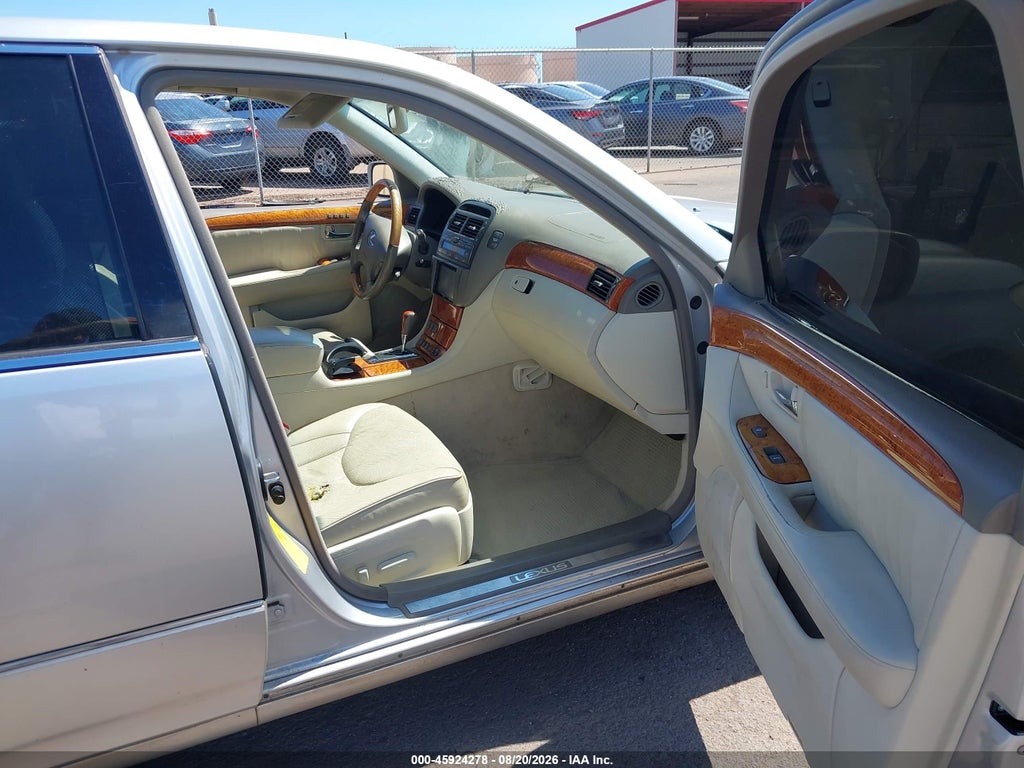 2004 Lexus LS 430 photo 5