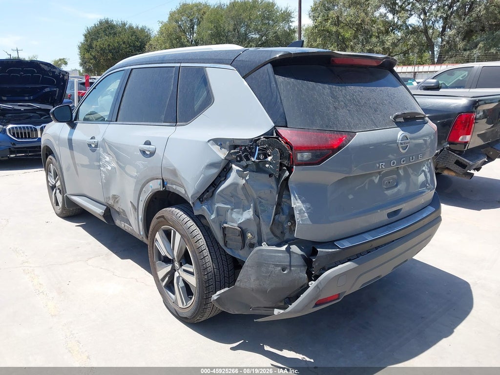 2021 Nissan Rogue SL FWD photo 3