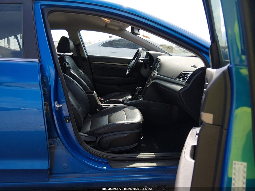 2017 Hyundai Elantra Limited photo 5