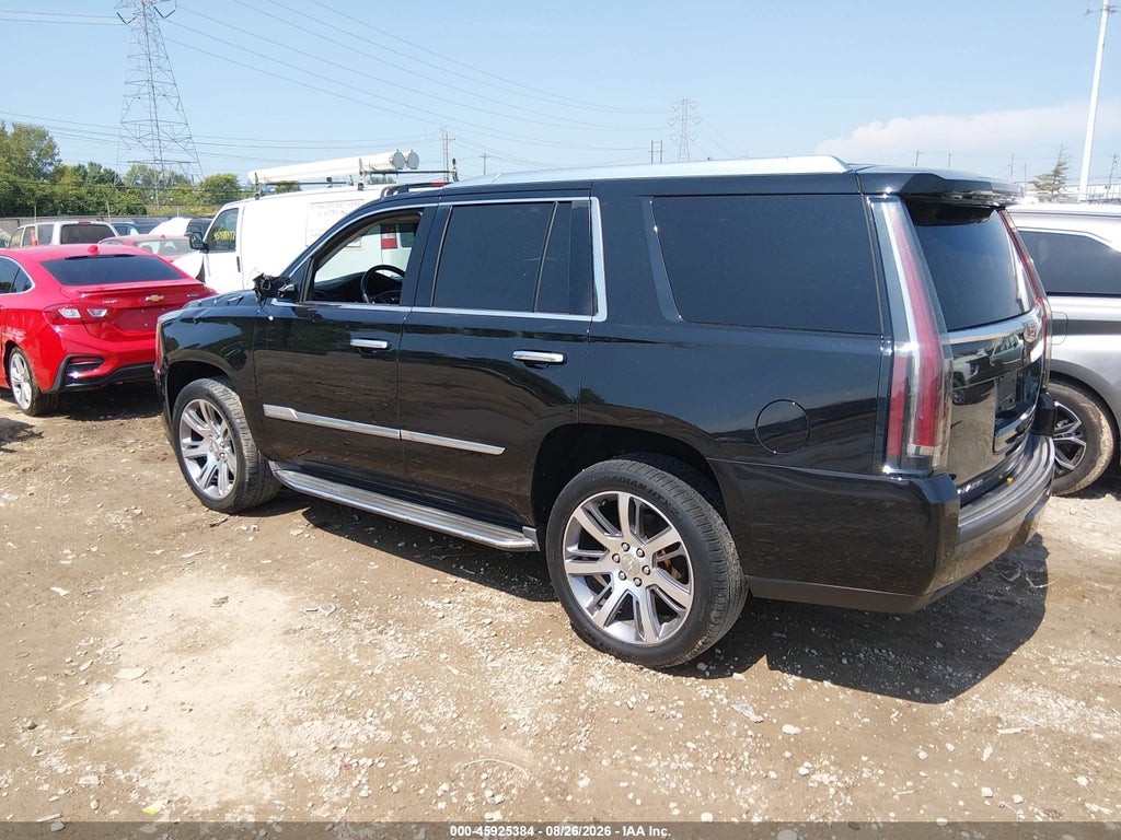 2015 Cadillac Escalade Luxury photo 3