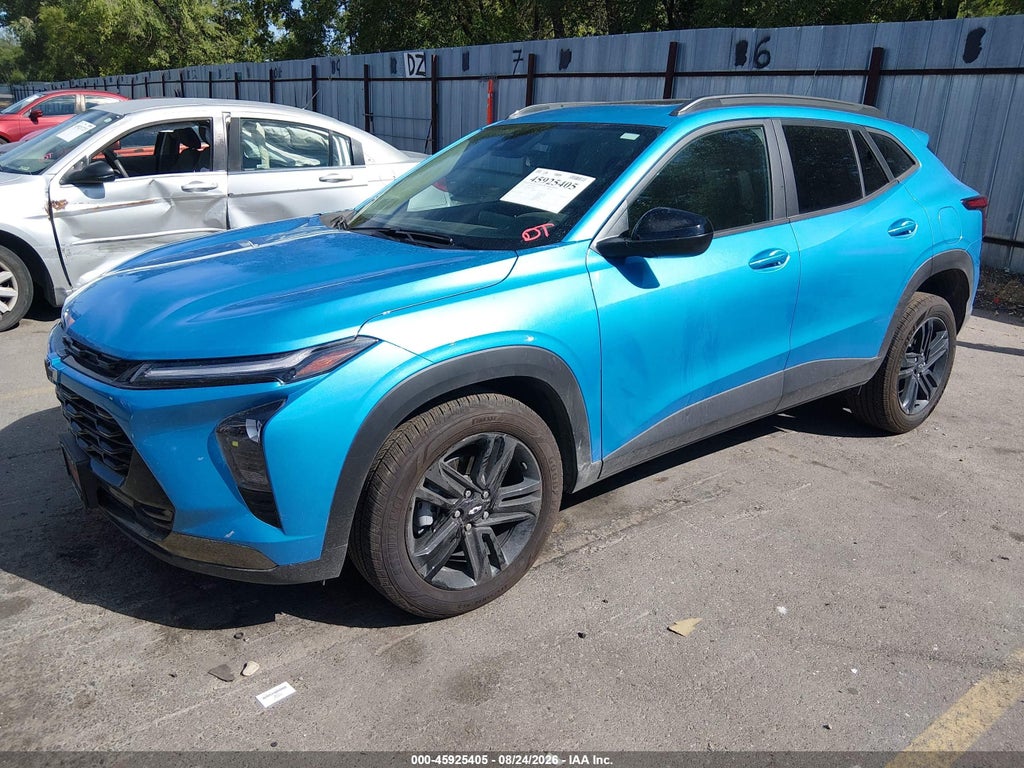 2025 Chevrolet Trax FWD Activ photo 2