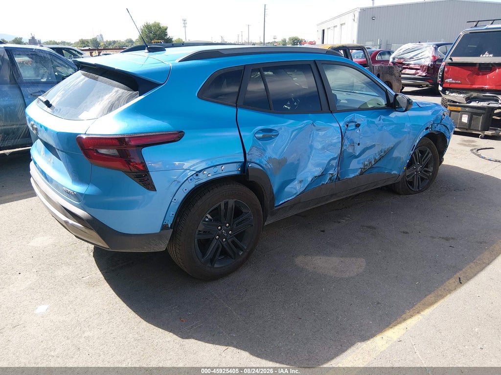 2025 Chevrolet Trax FWD Activ photo 4