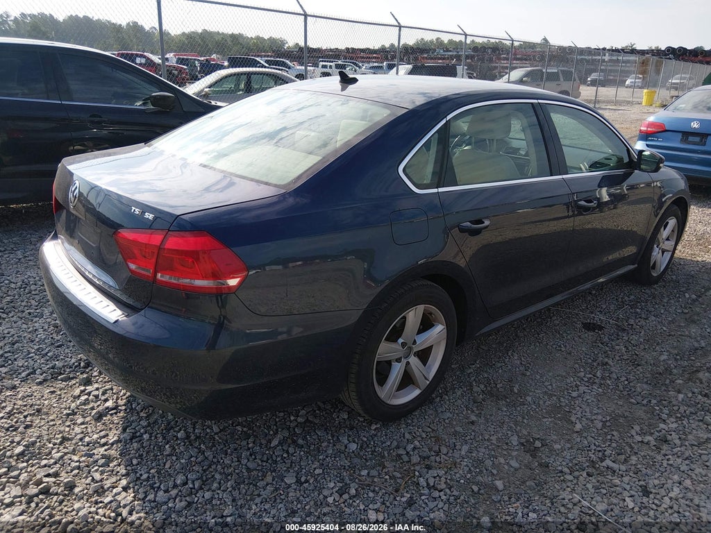2014 Volkswagen Passat 1.8T SE photo 4