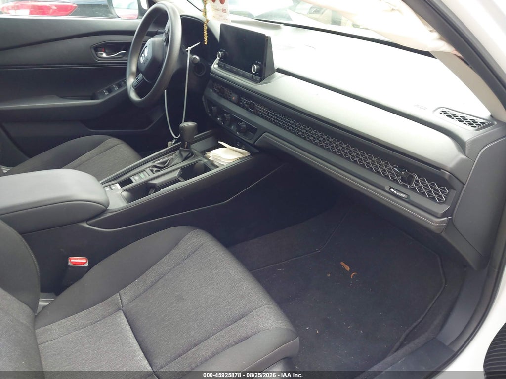 2023 Honda Accord LX photo 5