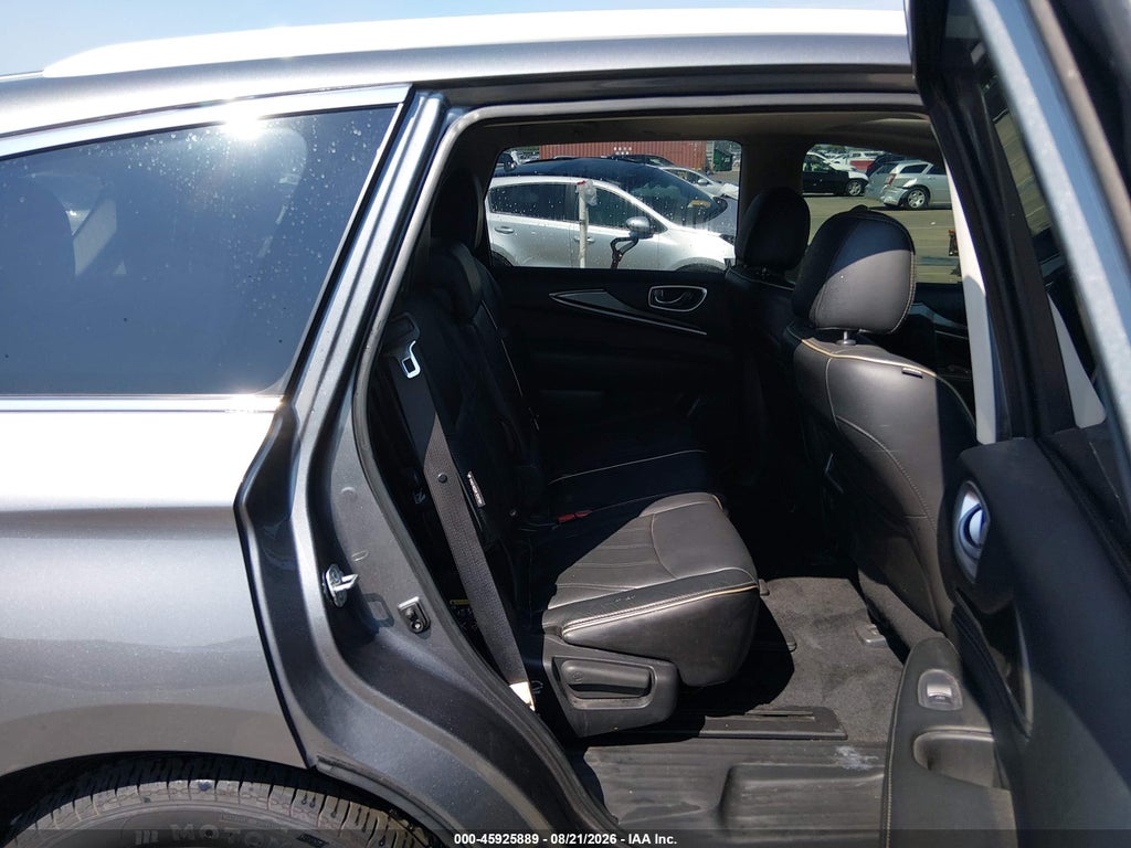 2018 Infiniti QX60 photo 8