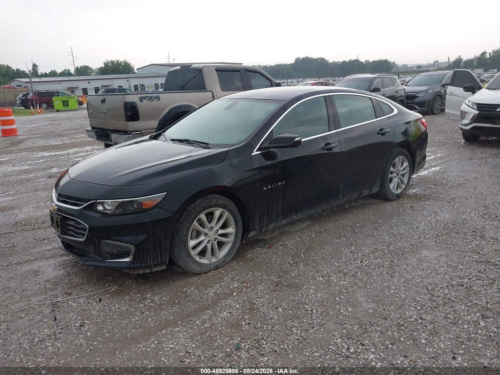2017 Chevrolet Malibu 1LT photo 2