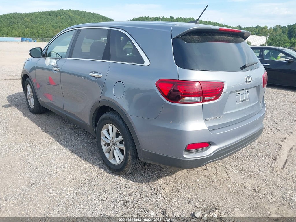 2020 Kia Sorento 2.4L LX photo 3