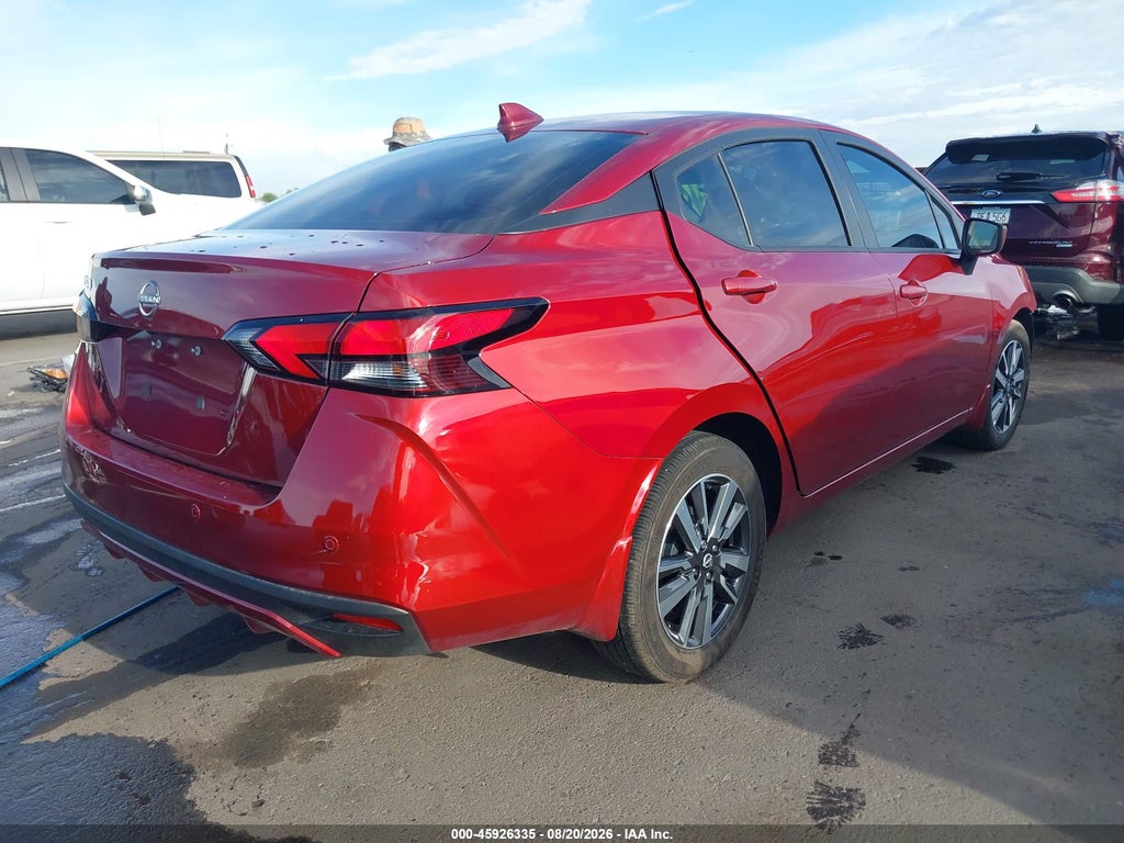 2025 Nissan Versa 1.6 SV photo 4