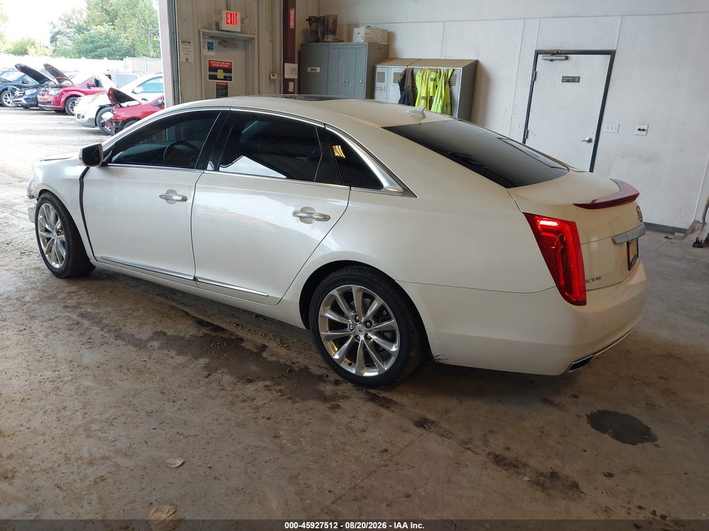 2013 Cadillac XTS Premium photo 3