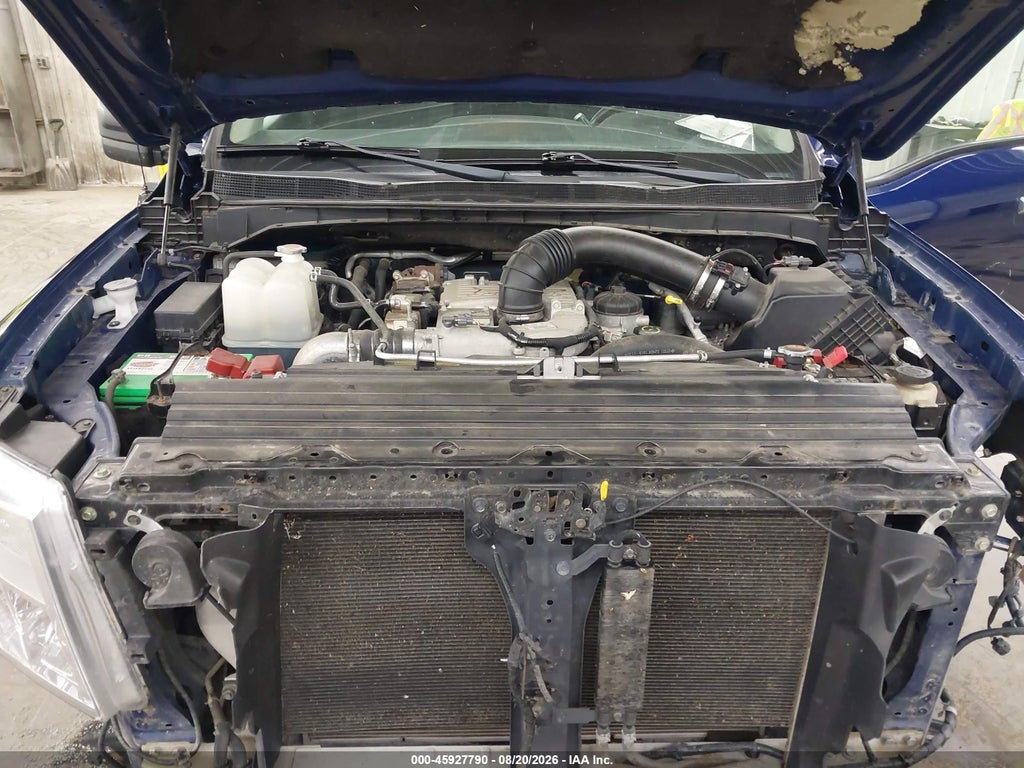 2019 Nissan Titan XD SV Diesel photo 10