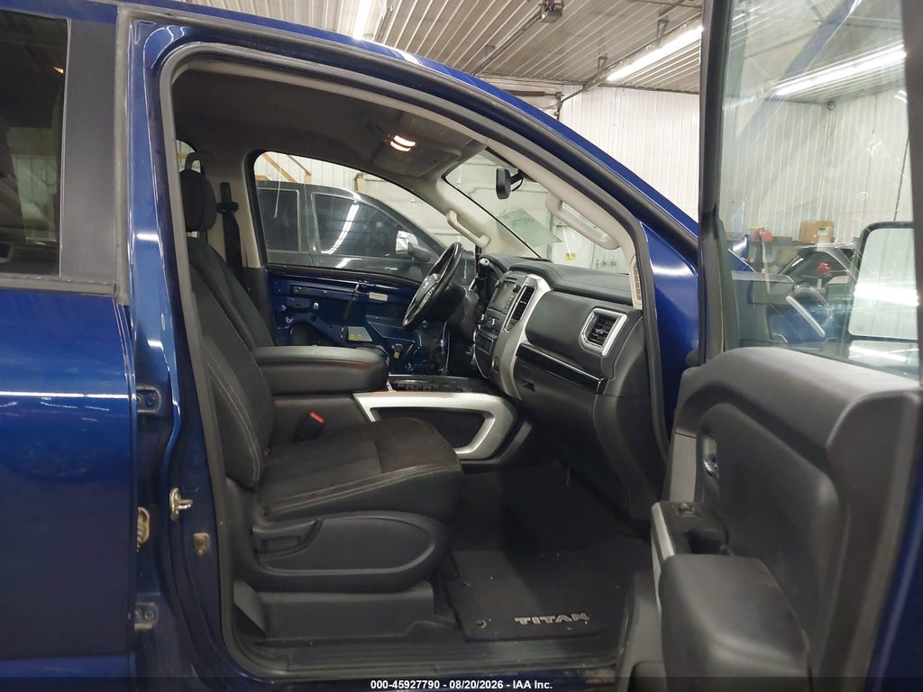 2019 Nissan Titan XD SV Diesel photo 5