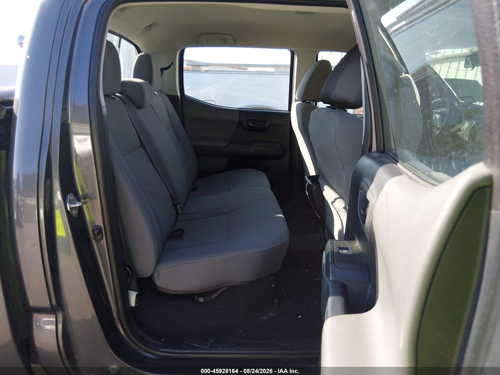 2016 Toyota Tacoma SR photo 8