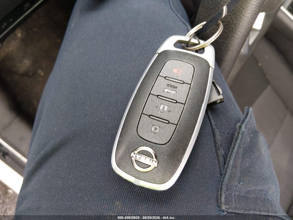 2025 Nissan Sentra SV photo 11