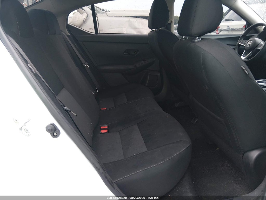 2025 Nissan Sentra SV photo 8