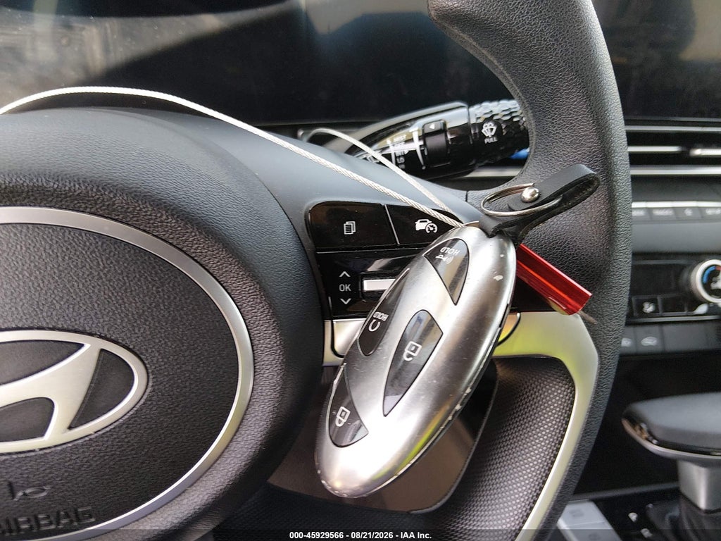 2024 Hyundai Elantra SEL photo 11