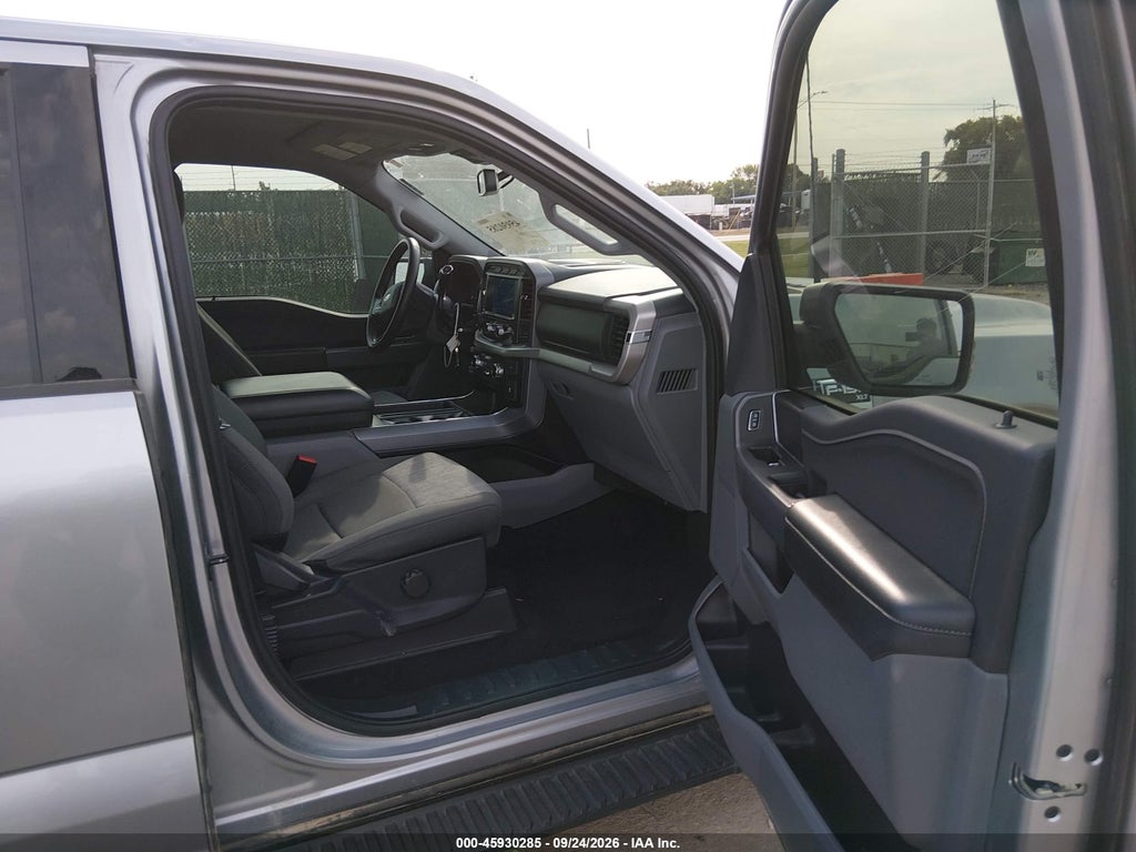 2023 Ford F-150 XLT photo 5