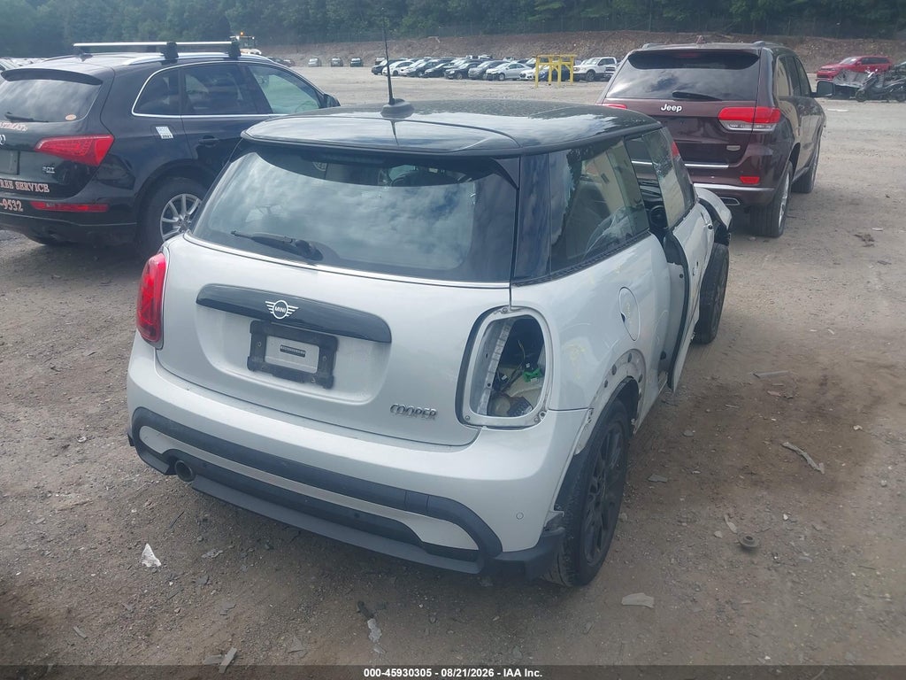 2022 Mini Hardtop Cooper photo 4